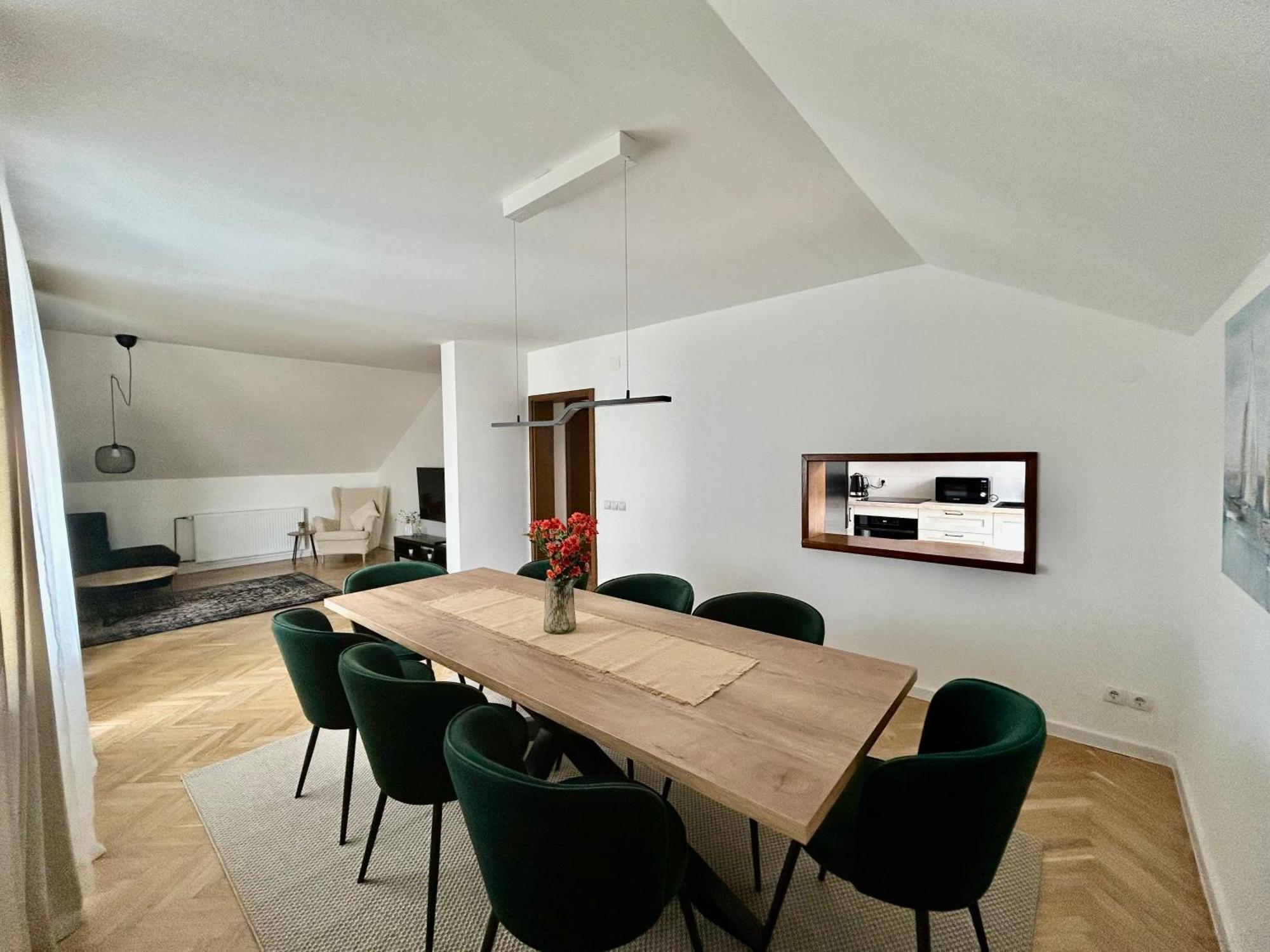 Tony Deluxe Near Zagreb Airport *
